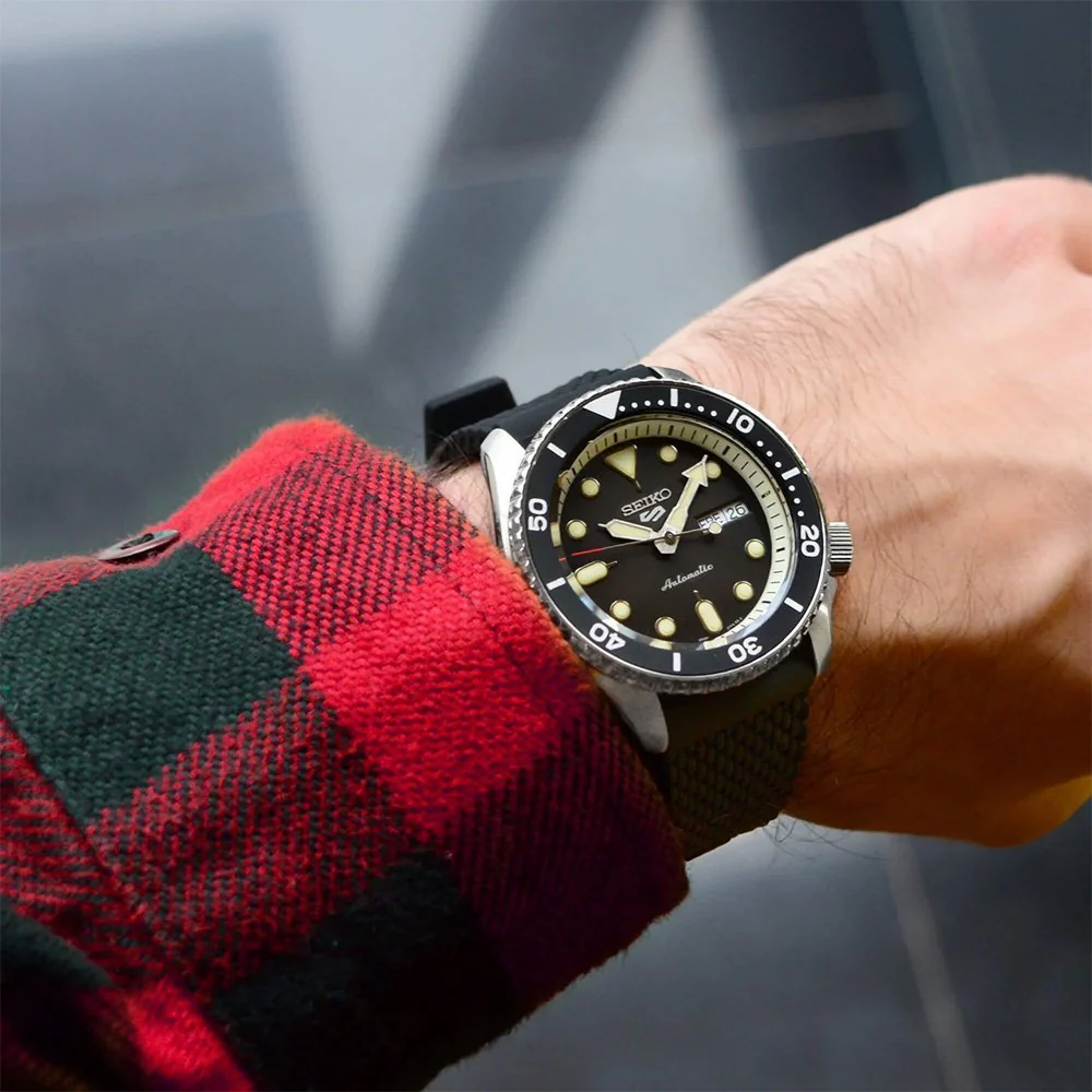 Seiko 5 Sports 42.5mm SRPD73K-2 - Image 4